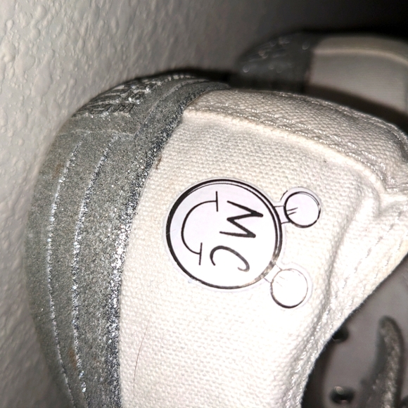 Miley Cyrus Limited Edition Converse All Star Low Top Sneakers by Chuck Taylor - Picture 2 of 6